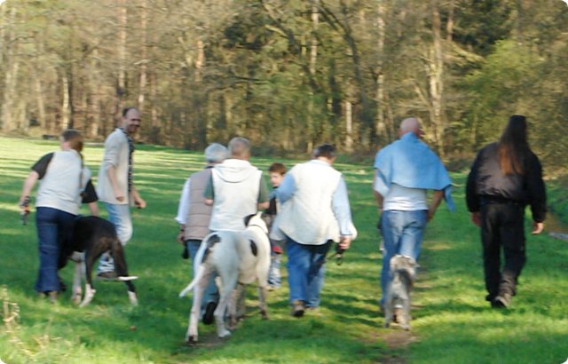 ostersonntag_-doggentreffen_033.jpg